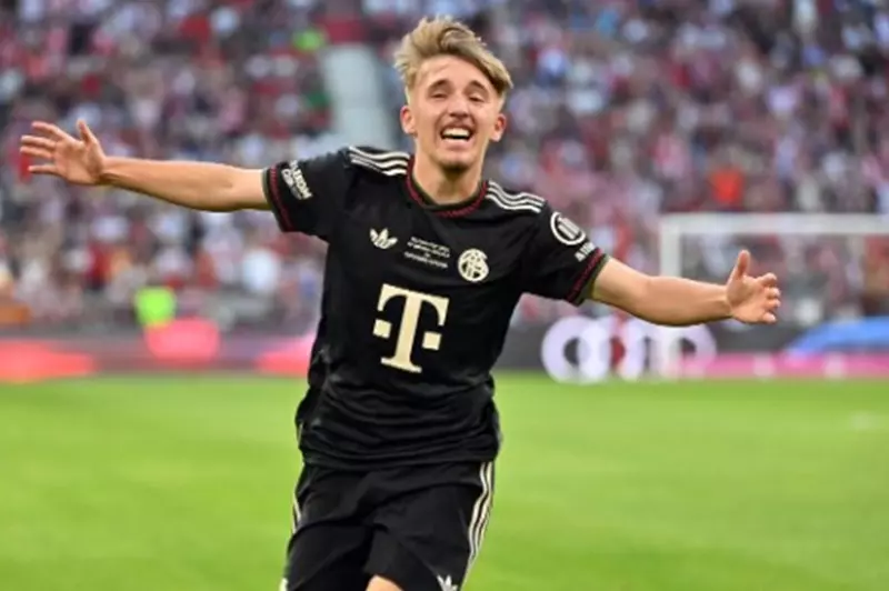 موهبة بايرن تسرق الأضواء في أول ظهور بدوري الأبطال