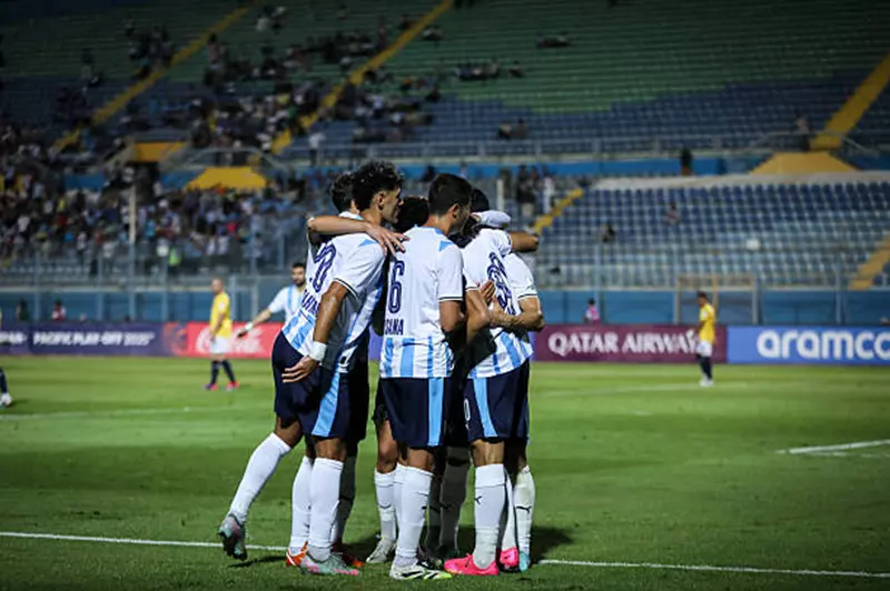 حكام مباراة بيراميدز وسيراميكا في برونزية السوبر