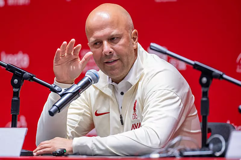 سلوت يعلق على عودة أرنولد وخطته للفوز على ريال مدريد