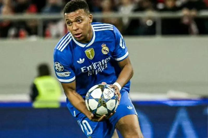 هاتريك تاريخي في دوري أبطال أوروبا.. مبابي يتألق